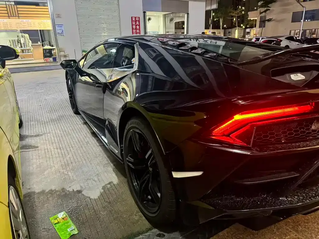 Lamborghini Huracan — фото 6