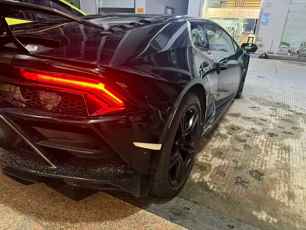 Lamborghini Huracan — фото 7