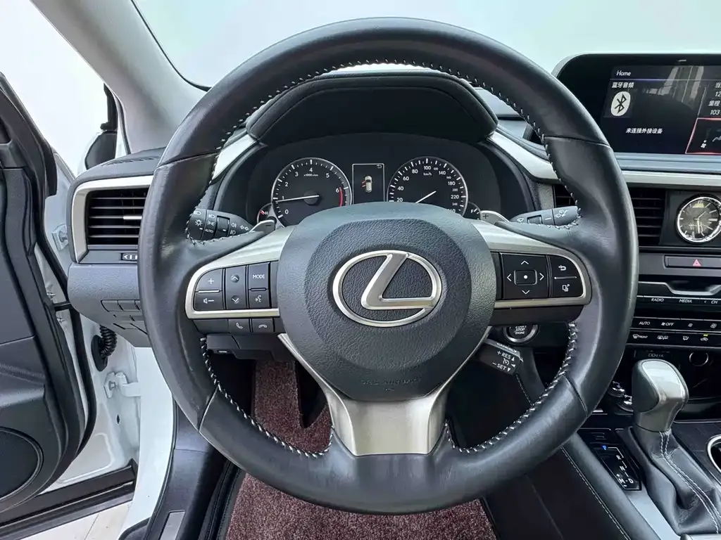 Lexus RX — фото 10