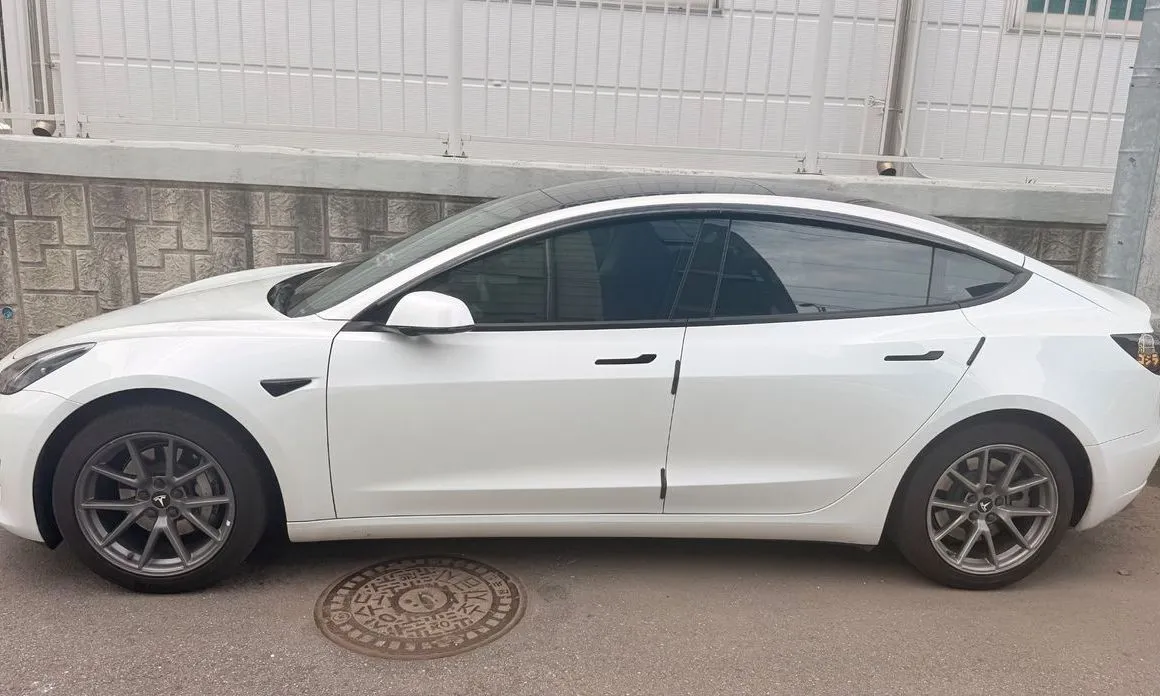 Tesla Model 3 — фото 4
