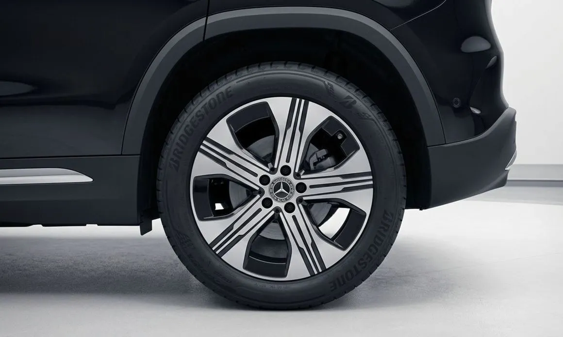 Mercedes-Benz EQA — фото 3