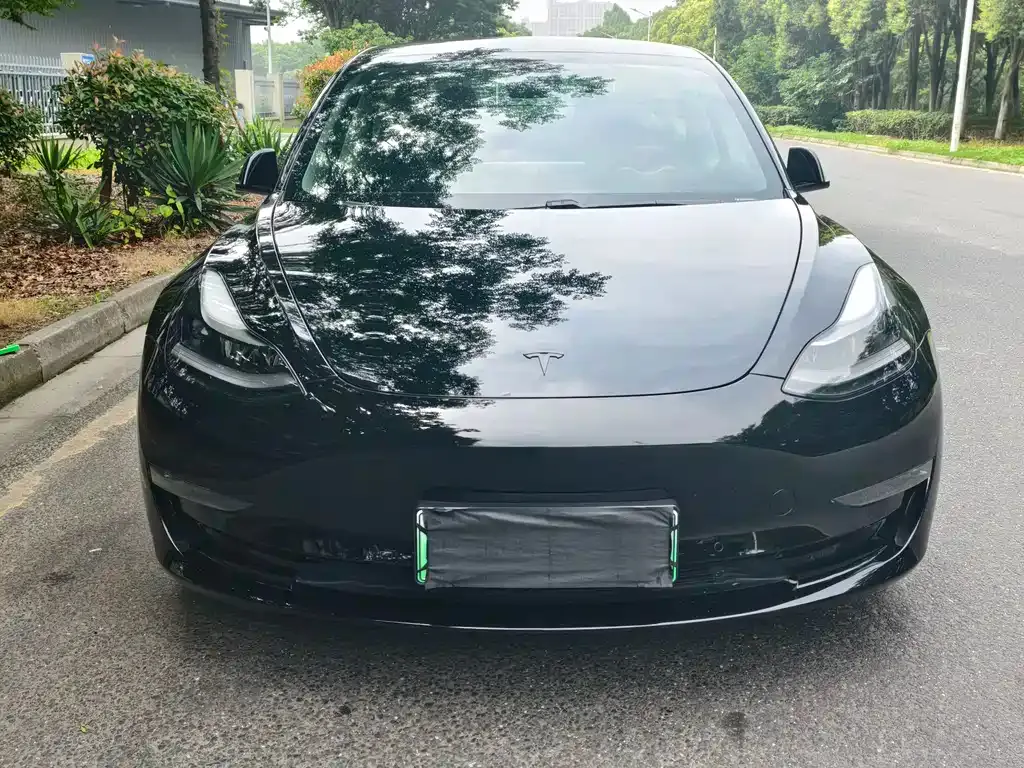 Tesla Model 3 — фото 7