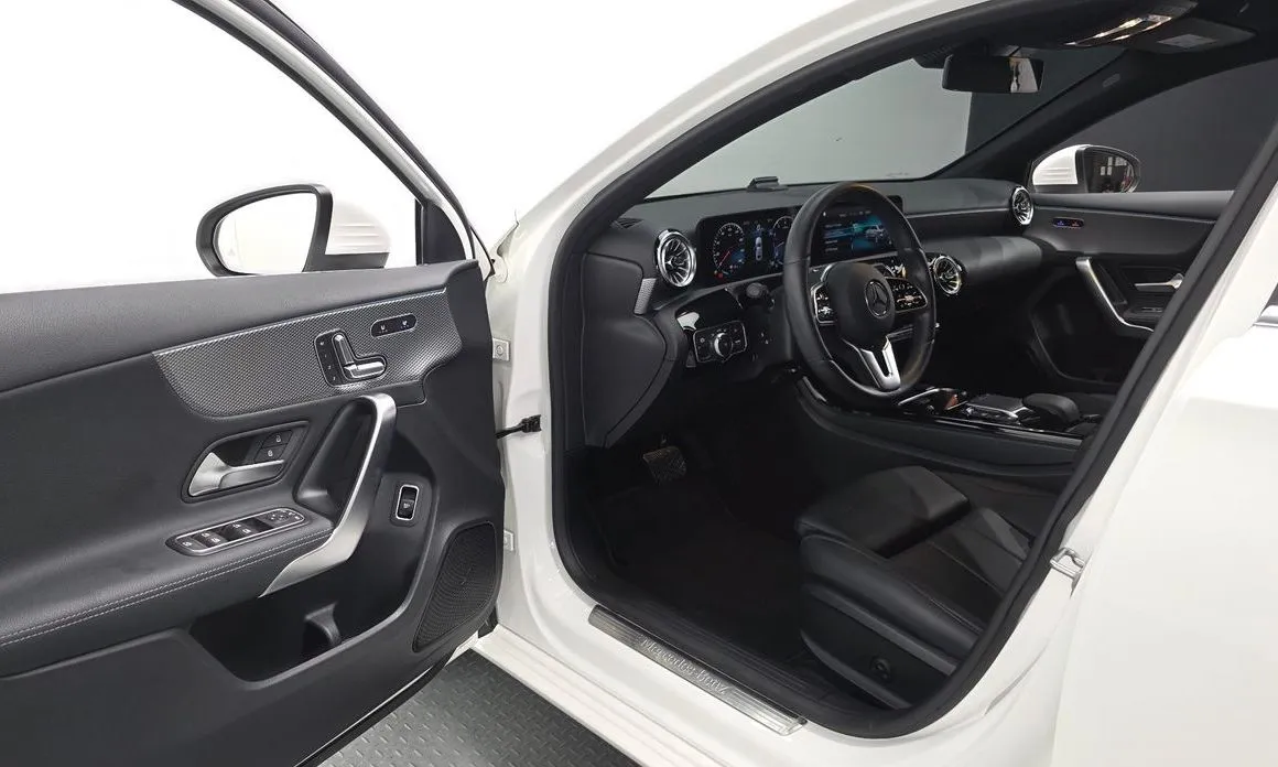 Mercedes-Benz A-Class — фото 10
