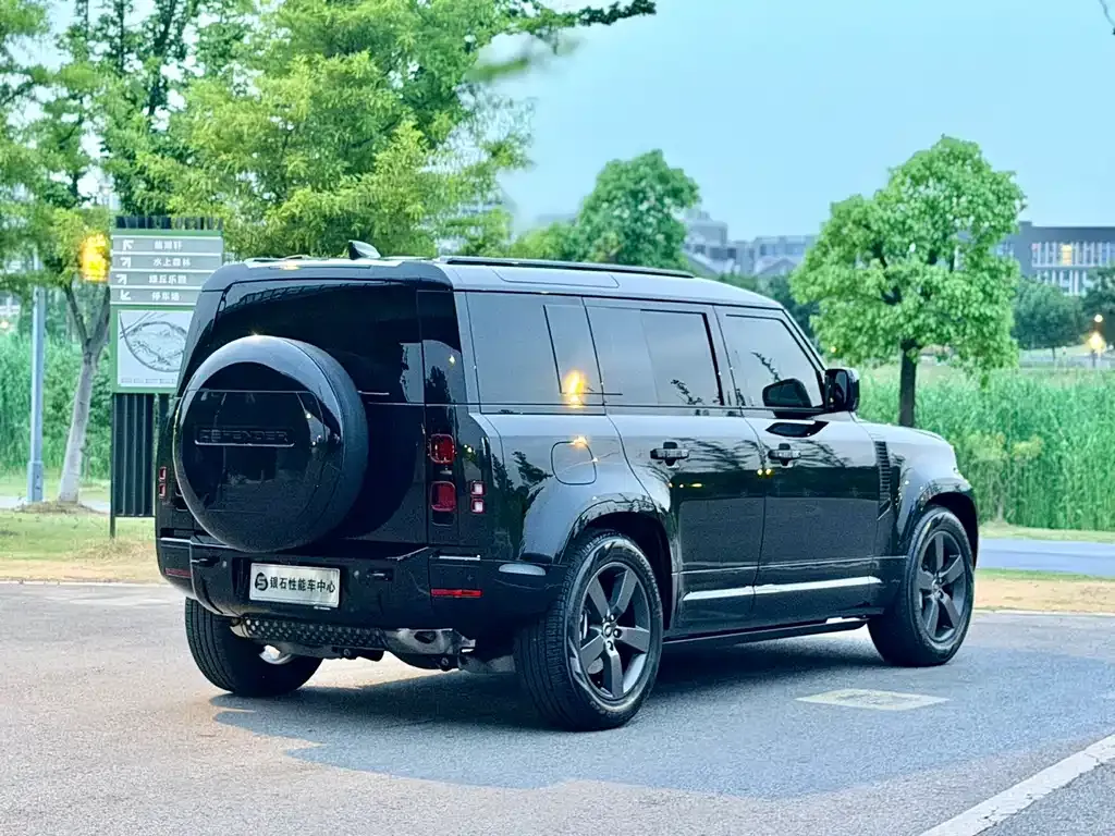 Land Rover Defender — фото 4