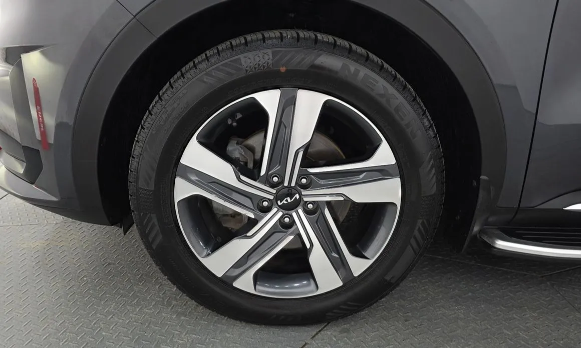 Kia Sorento — фото 10