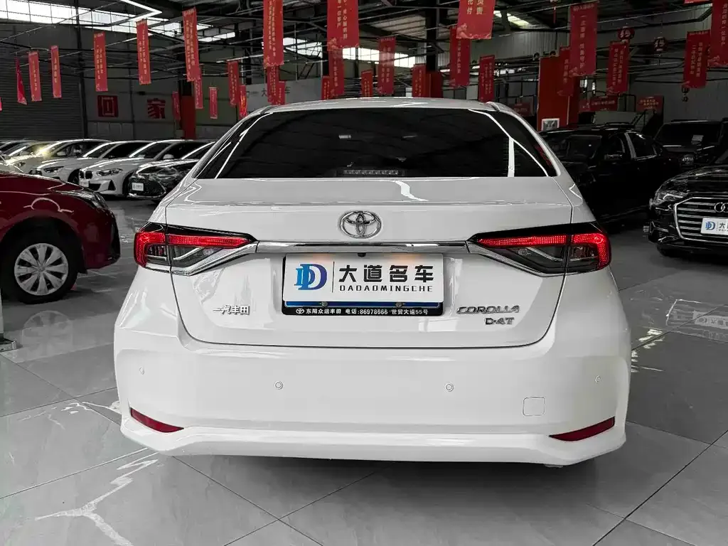 Toyota Corolla — фото 3