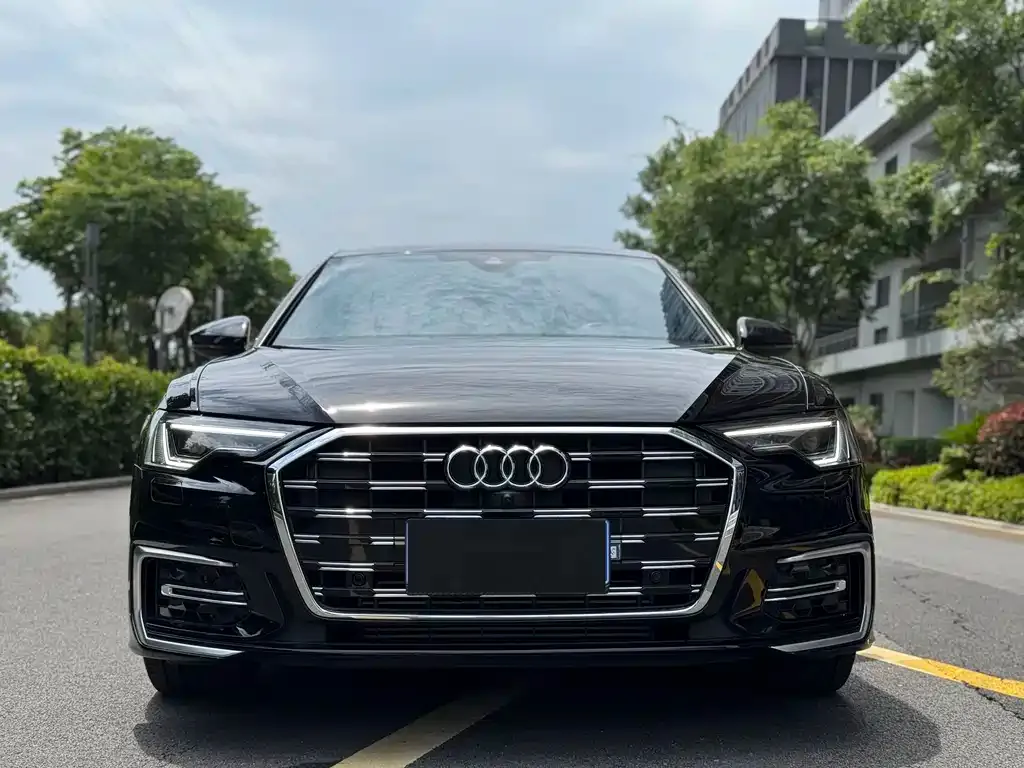 Audi A6L — фото 2