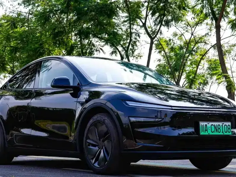 Tesla Model Y — фото 4