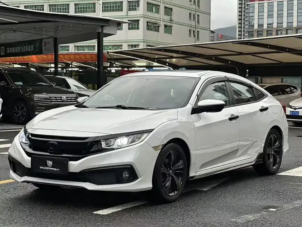 Honda Civic — фото 1