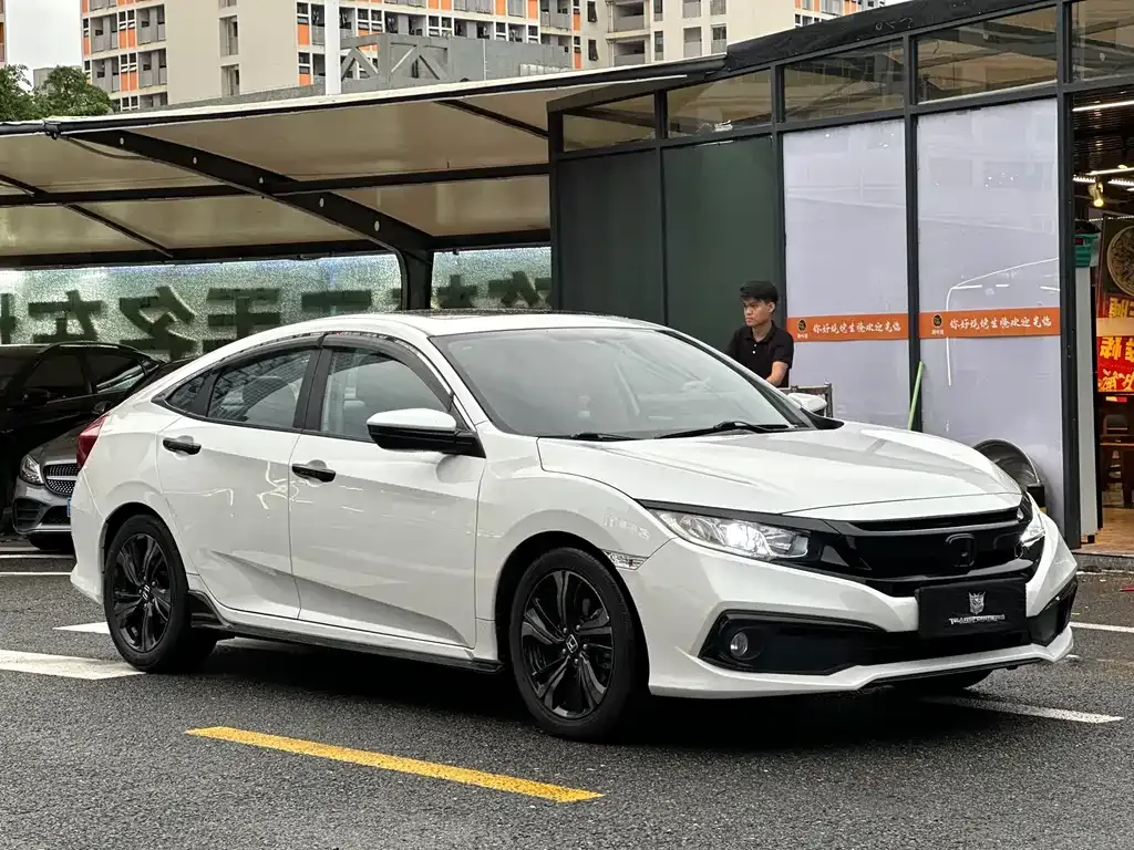 Honda Civic — фото 5