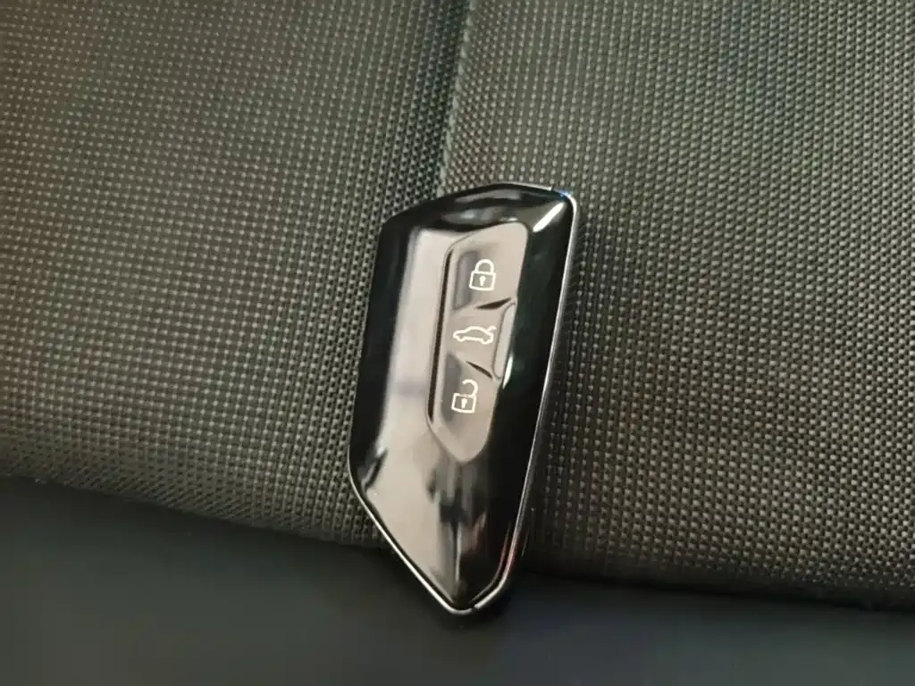 Volkswagen Golf 2021 из CN, фото 6