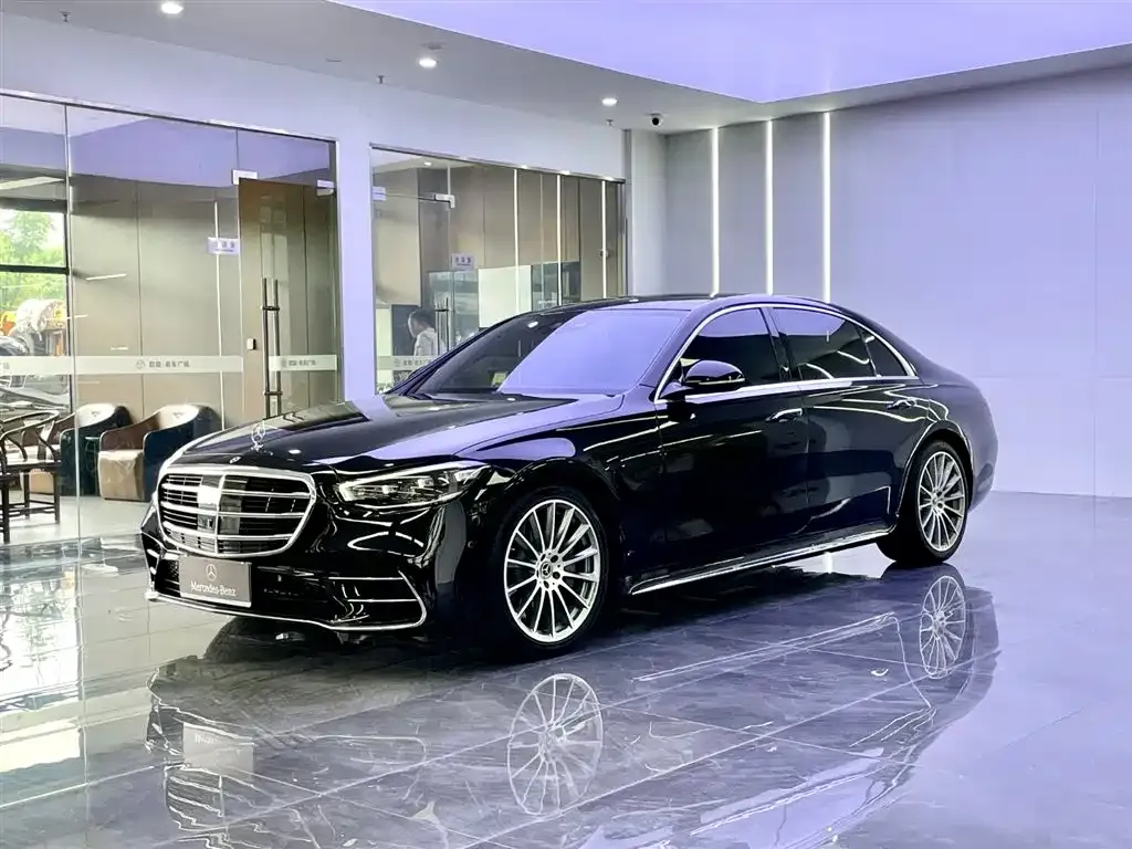 Mercedes-Benz S-Class — фото 1