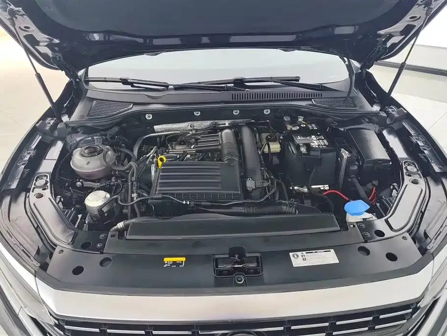 Volkswagen Passat — фото 10