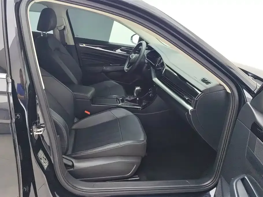 Volkswagen Passat — фото 9