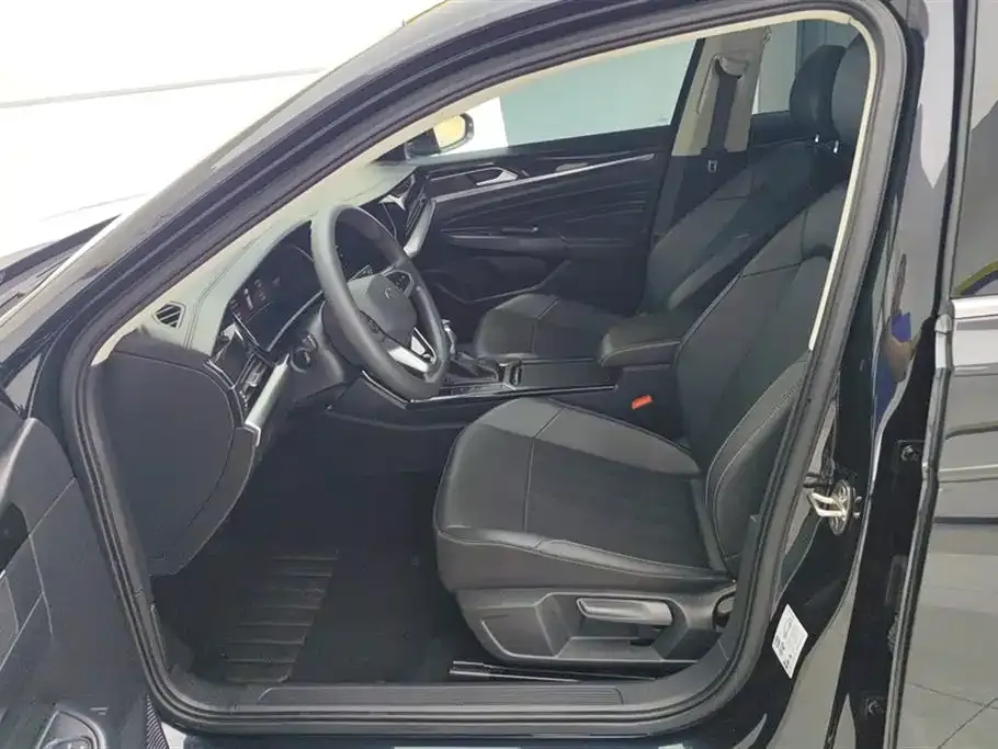 Volkswagen Passat — фото 7