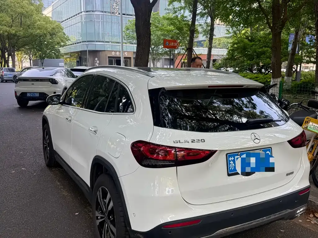 Mercedes-Benz GLA — фото 5