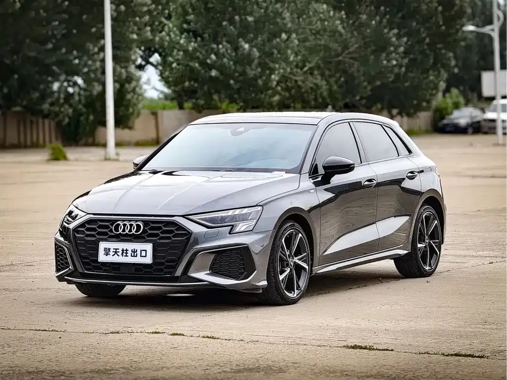 Audi A3 — фото 1