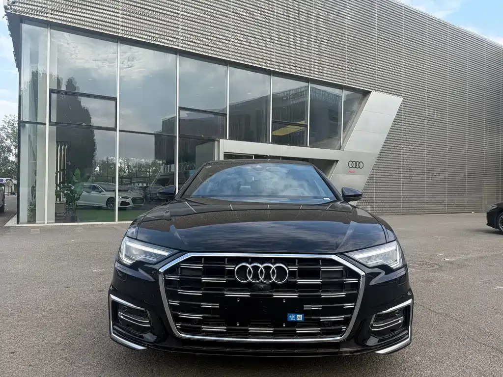 Audi A6L — фото 6