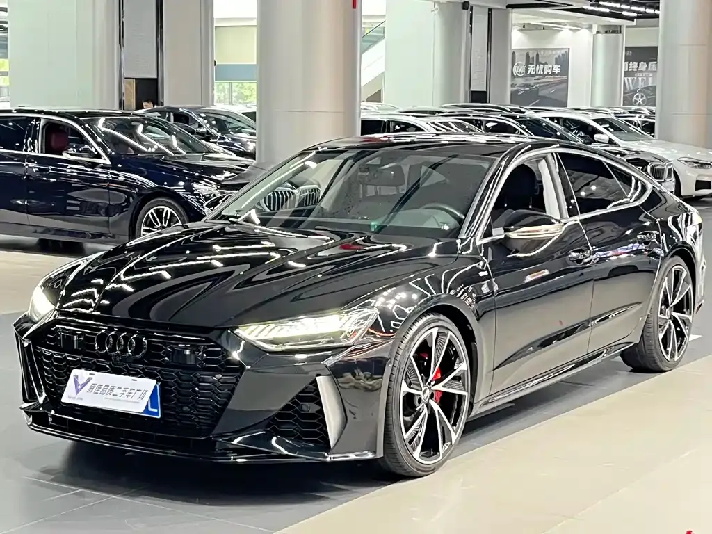 Audi A7 — фото 1