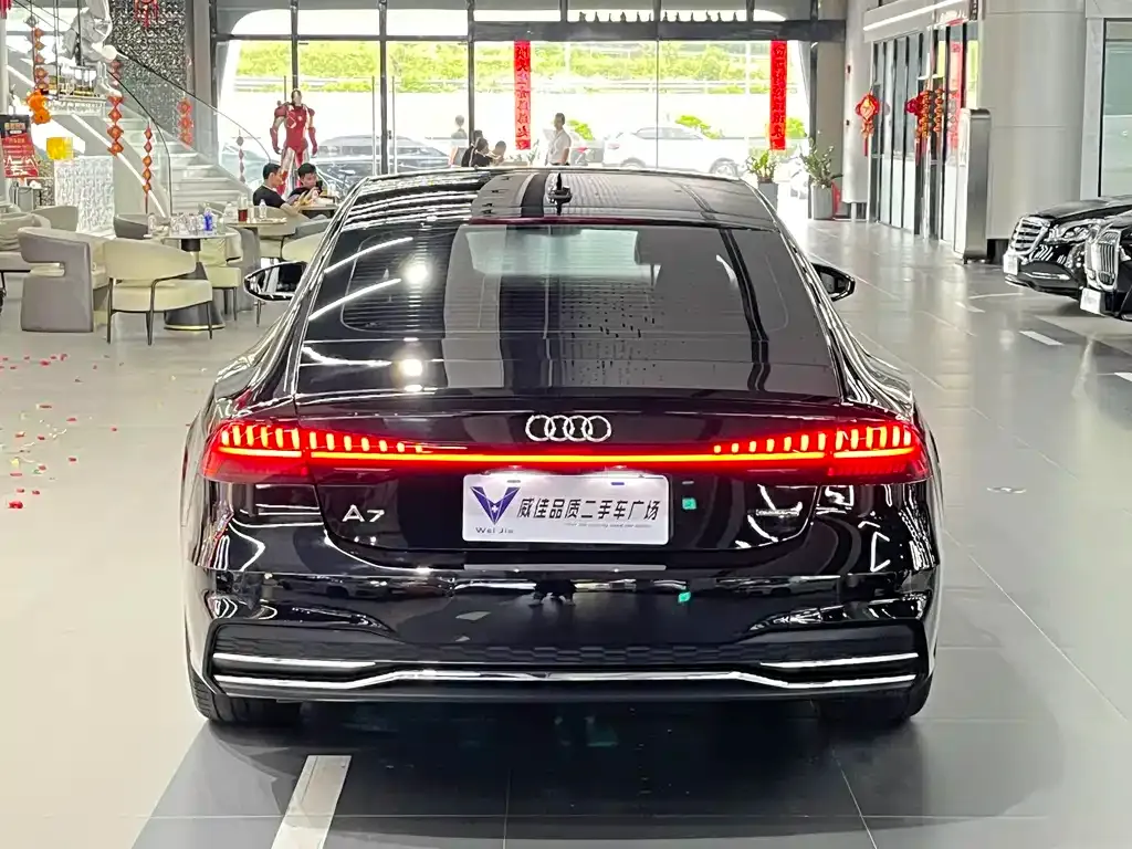Audi A7 — фото 2