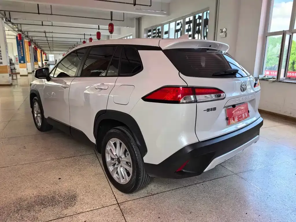 Toyota Corolla Cross 2024 из CN, фото 9