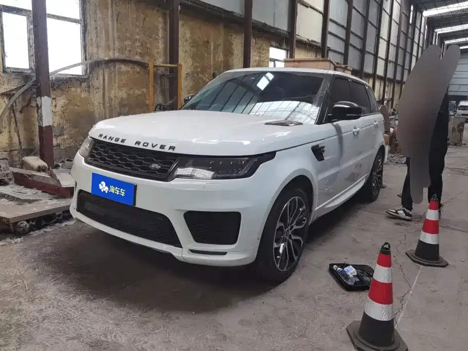 Land Rover Sport — фото 1