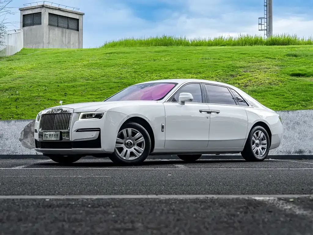 Rolls-Royce Ghost — фото 1
