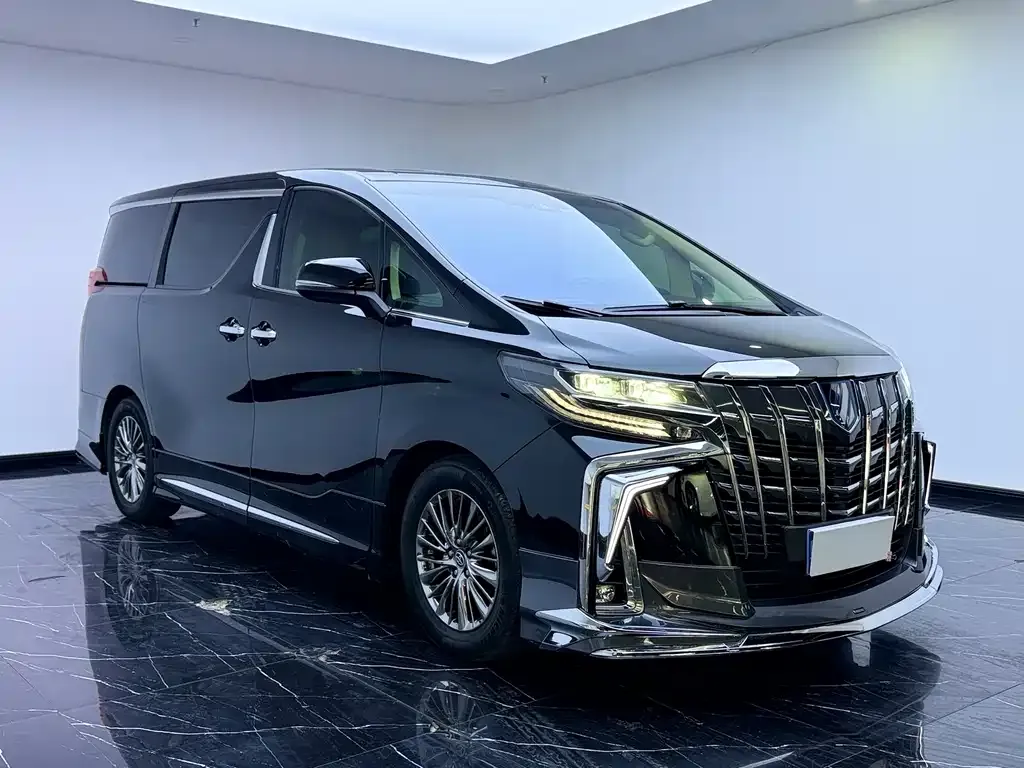 Toyota Alphard — фото 7