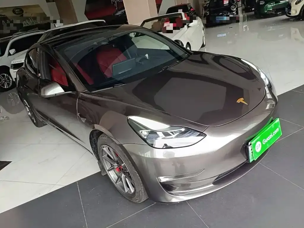 Tesla Model 3 — фото 5
