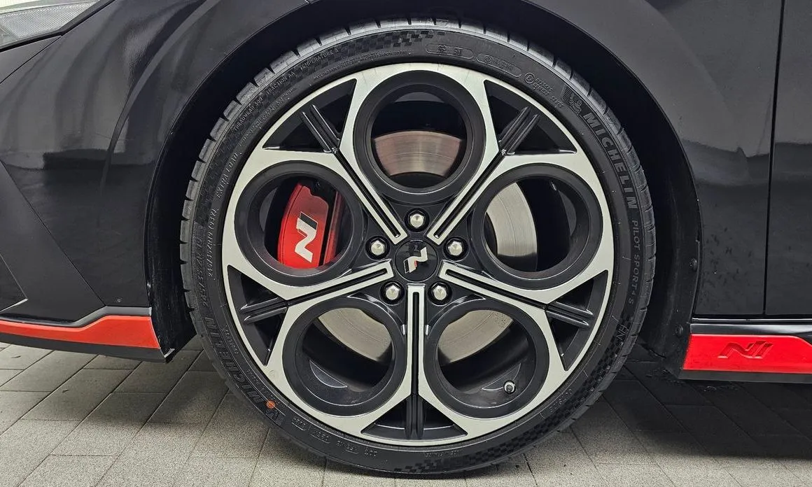 Hyundai AVANTE — фото 10