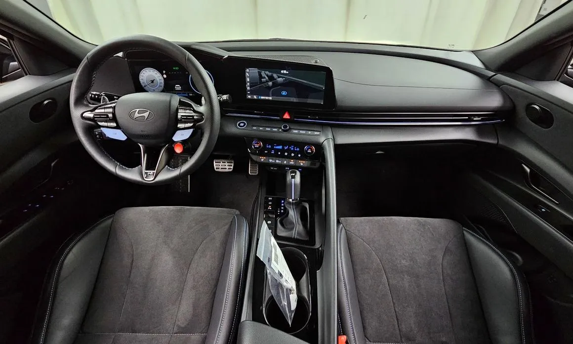 Hyundai AVANTE — фото 4