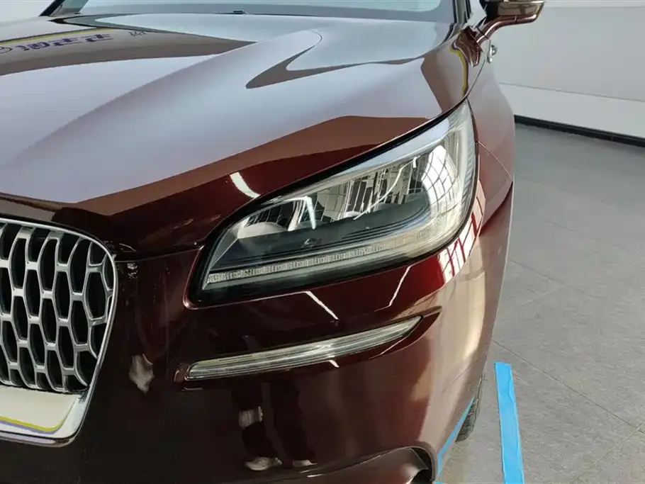 Lincoln Corsair — фото 10