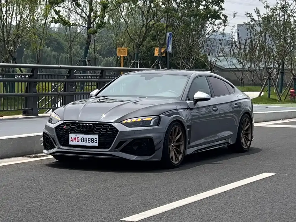 Audi RS 5 — фото 1