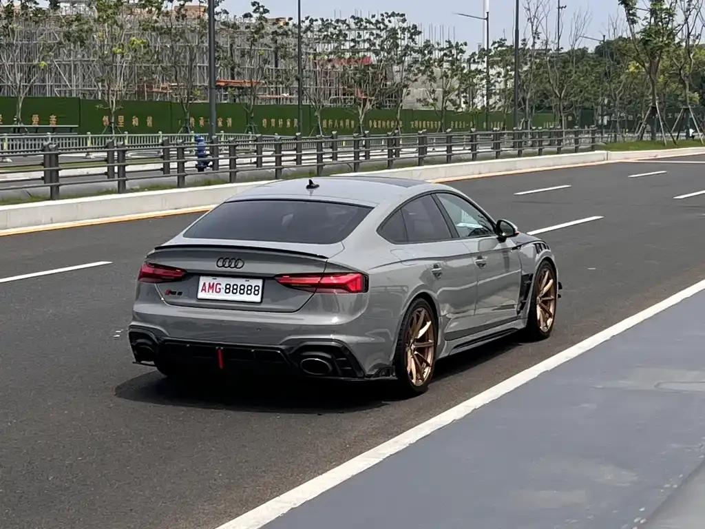Audi RS 5 — фото 7