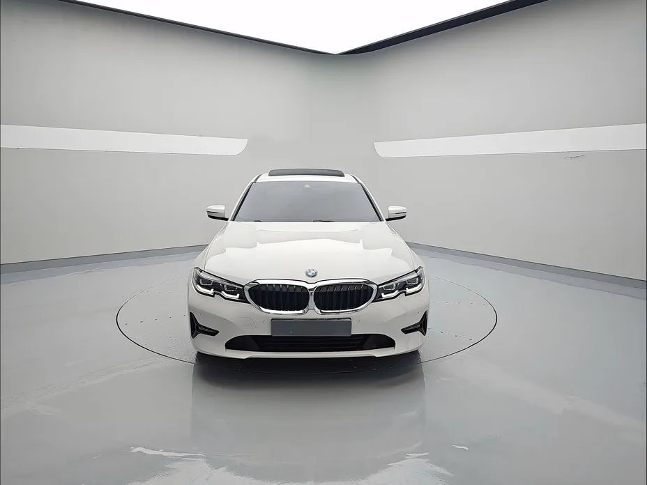 BMW 3-Series — фото 10