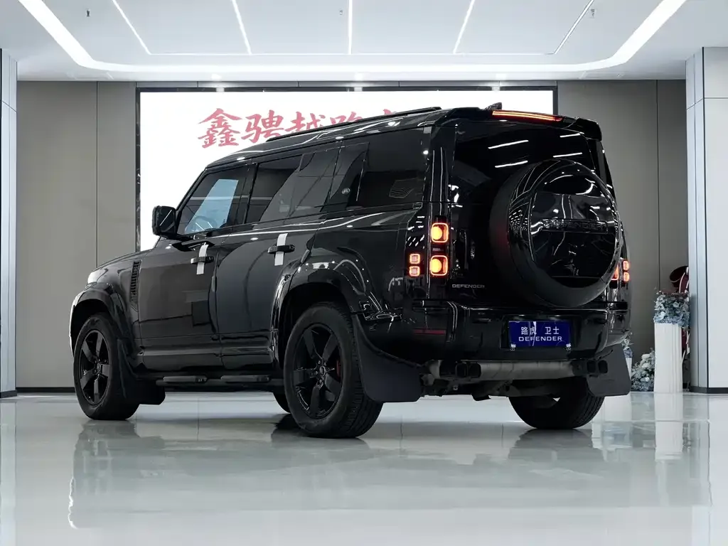 Land Rover Defender — фото 8