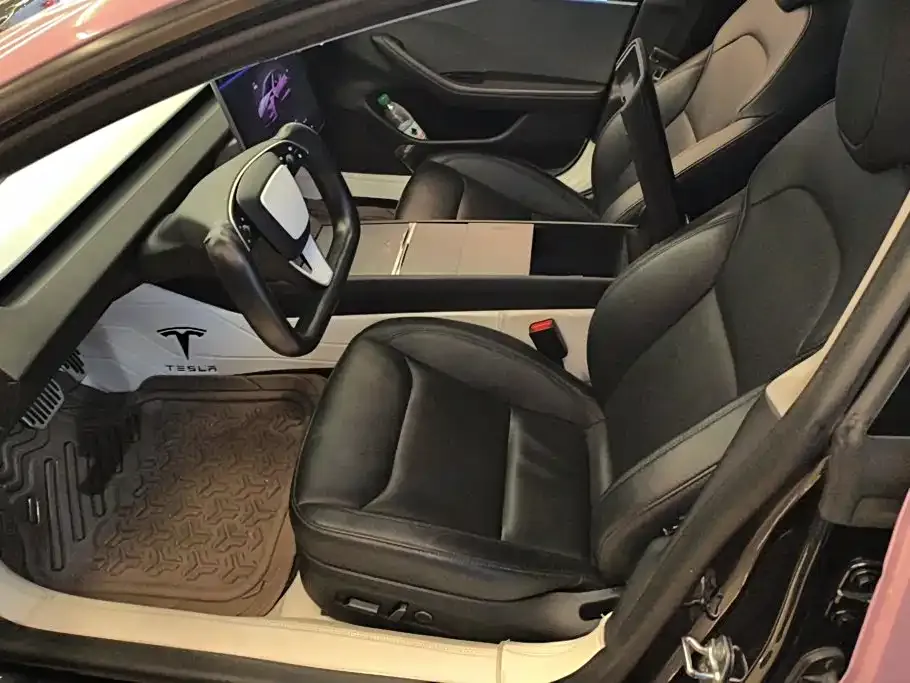 Tesla Model 3 — фото 4