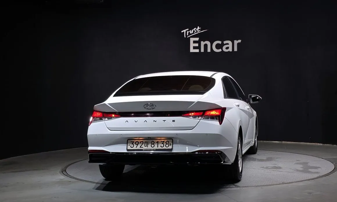 Hyundai AVANTE — фото 2