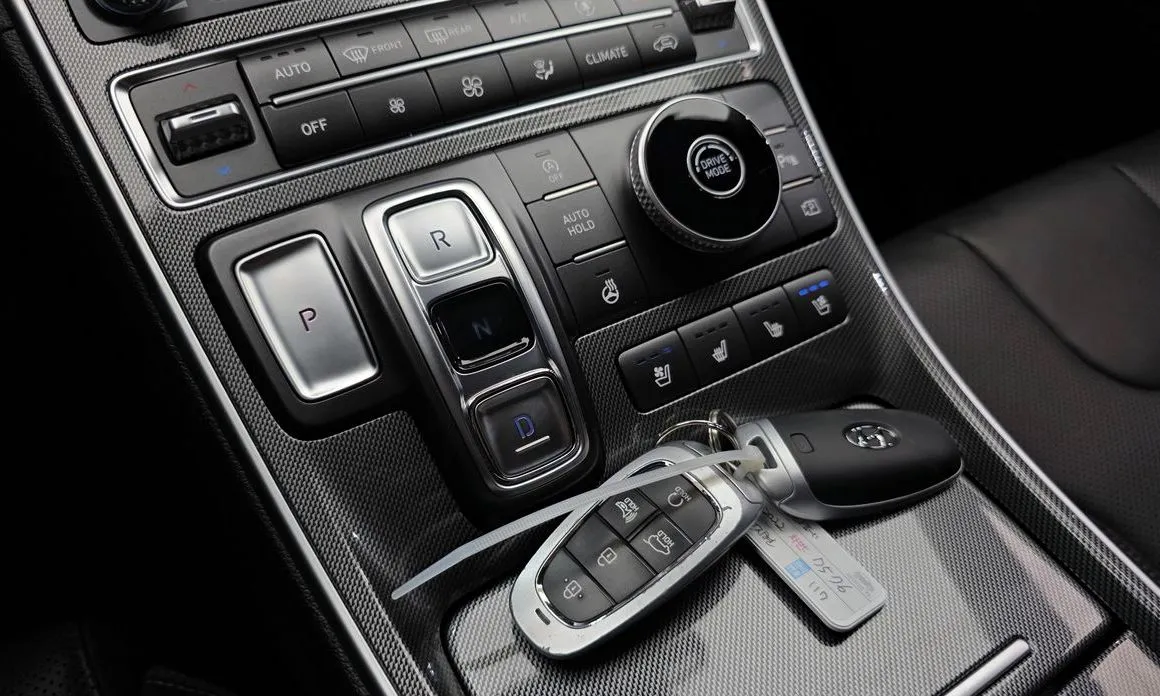 Hyundai Santafe — фото 9