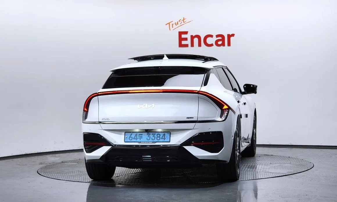 Kia EV6 — фото 6