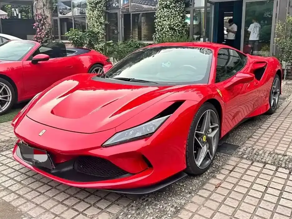 Ferrari F8 — фото 1