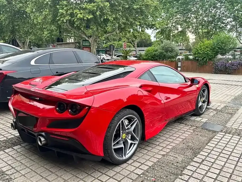 Ferrari F8 — фото 4