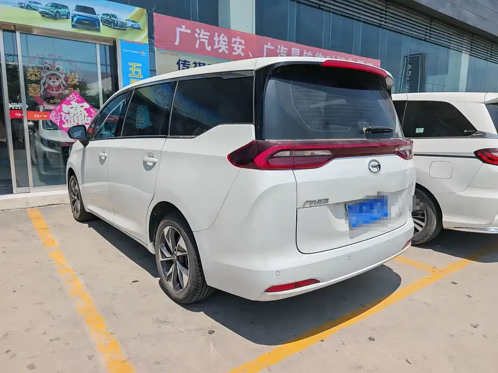 GAC Motor Trumpchi M6 — фото 3