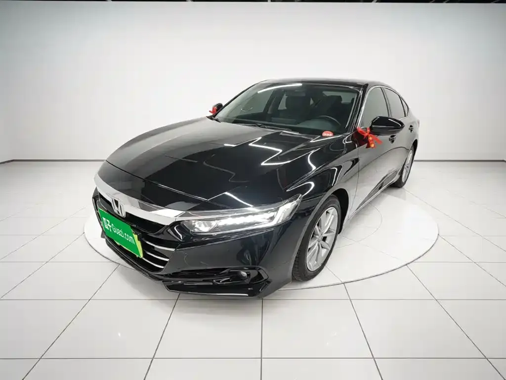 Honda Accord — фото 1