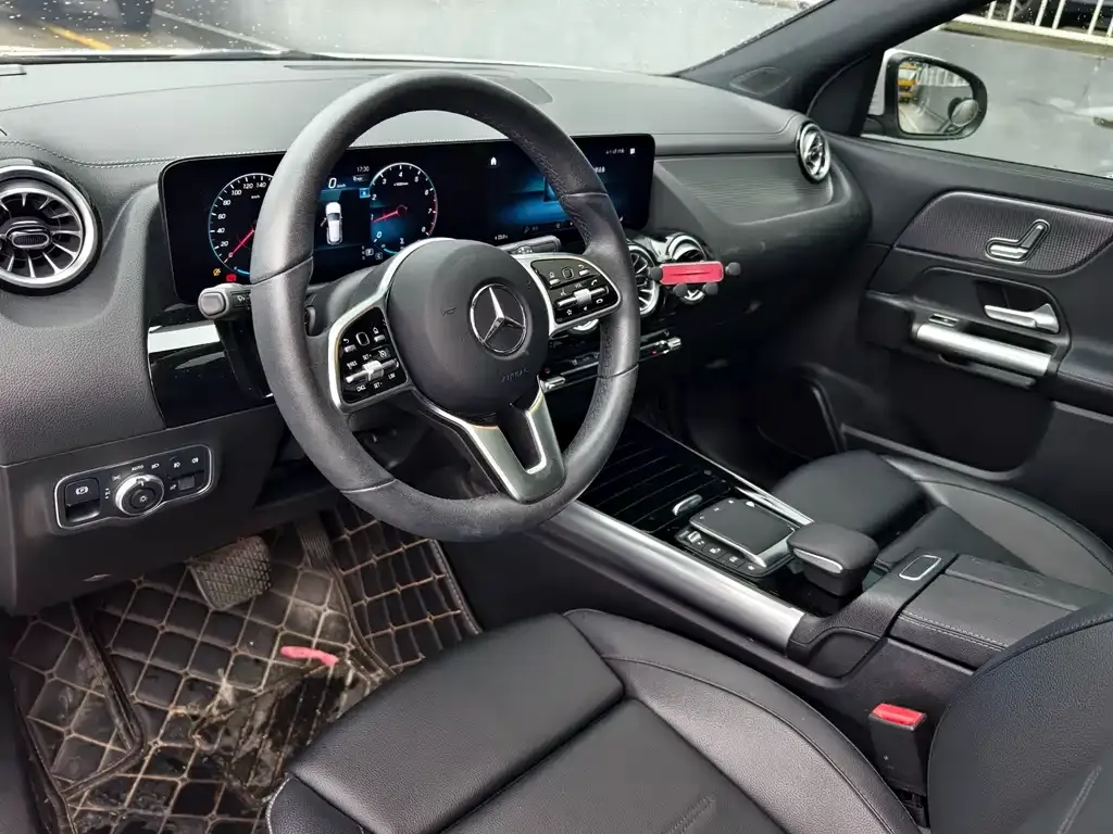 Mercedes-Benz GLA — фото 10