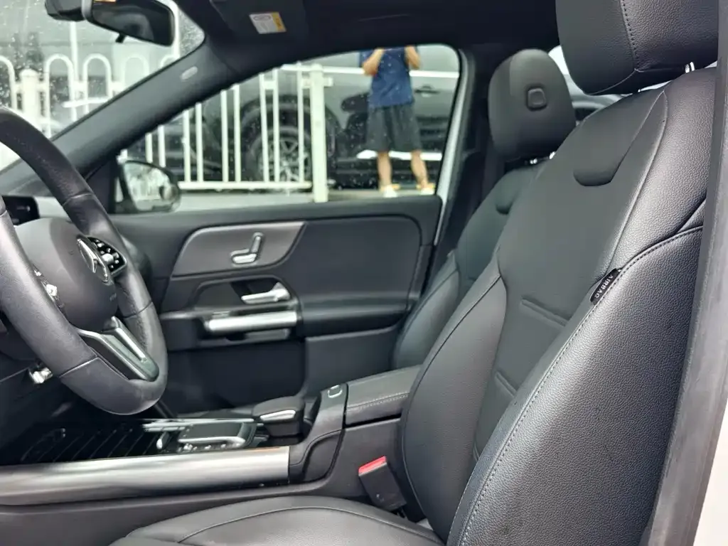 Mercedes-Benz GLA — фото 8