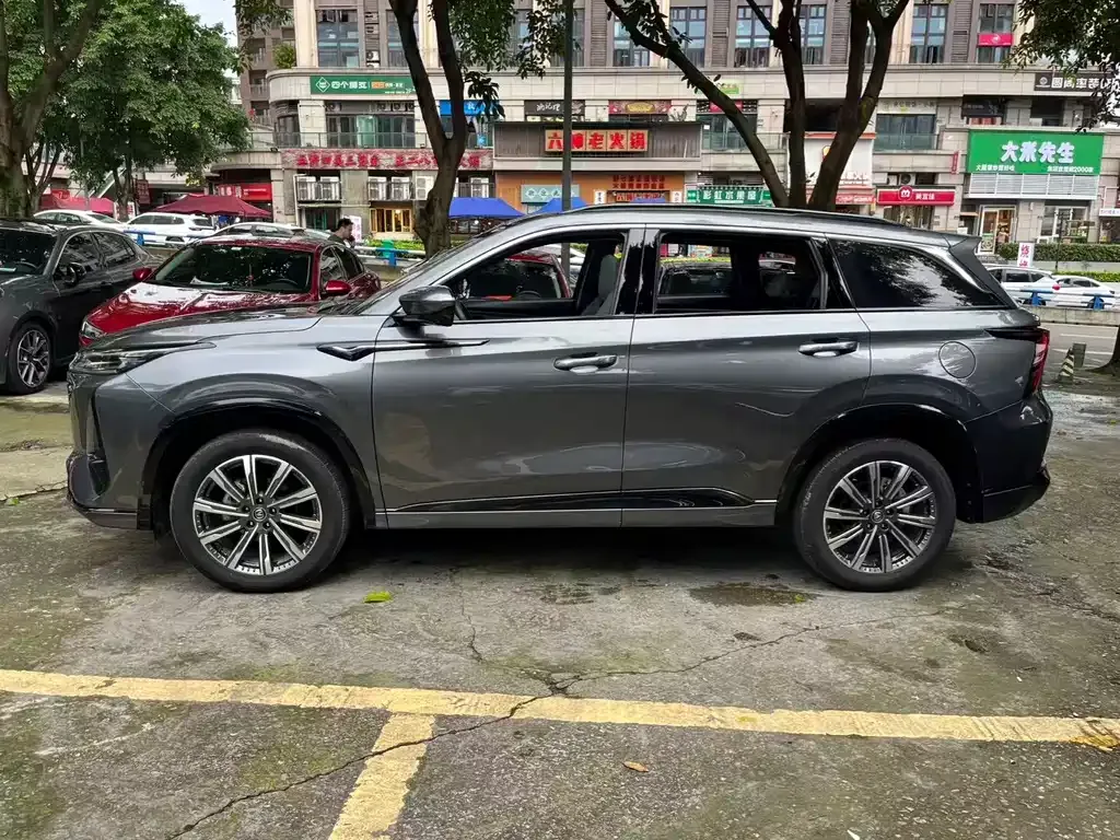 Changan CS75PLUS — фото 8