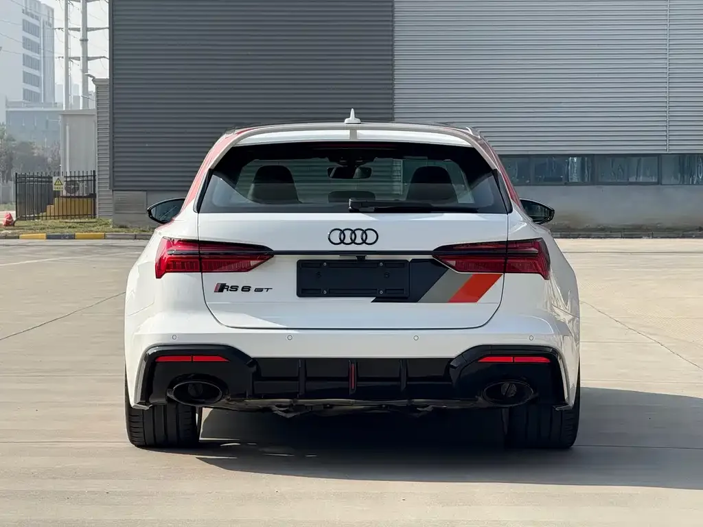 Audi RS 6 — фото 5