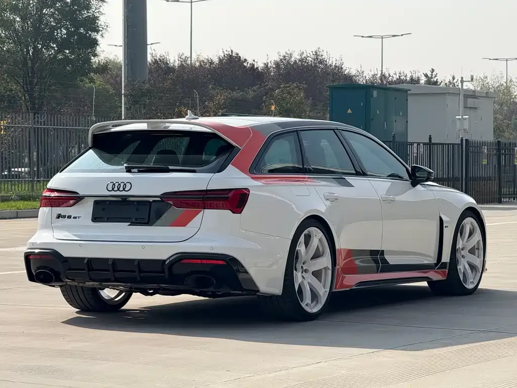 Audi RS 6 — фото 9