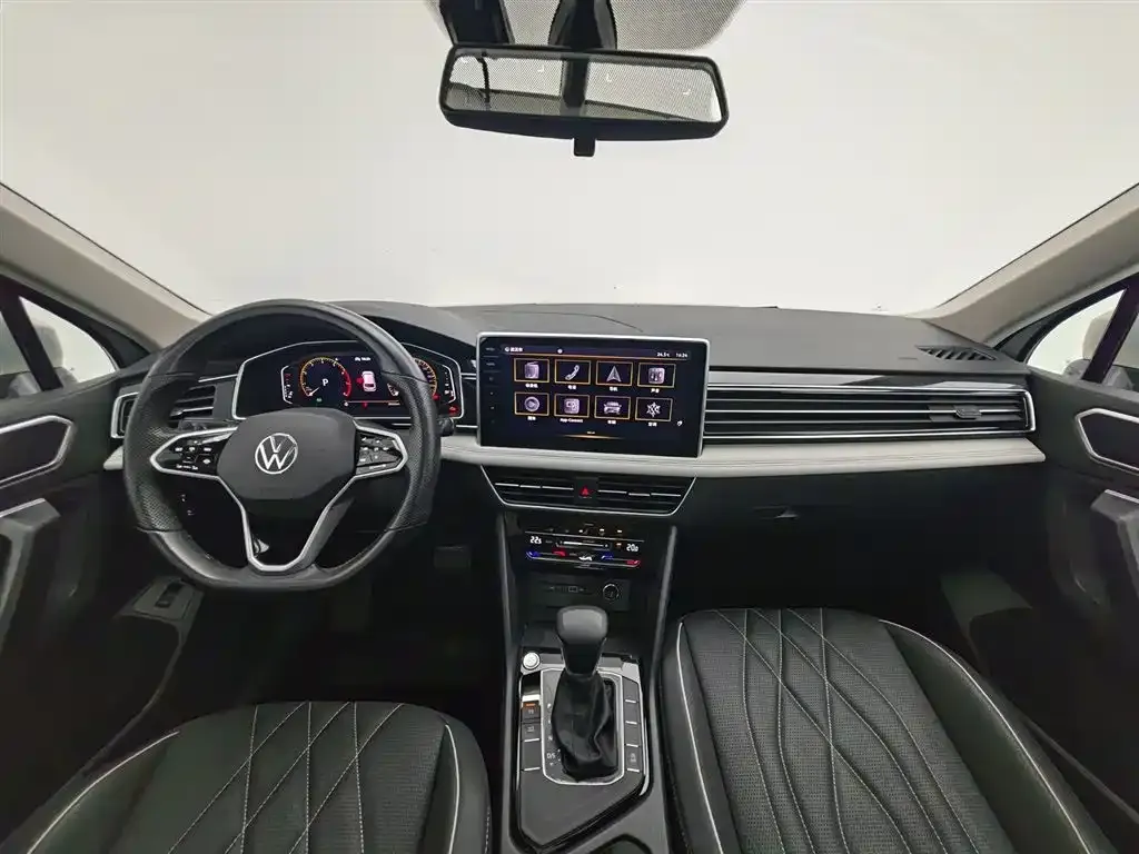Volkswagen Tiguan L — фото 3
